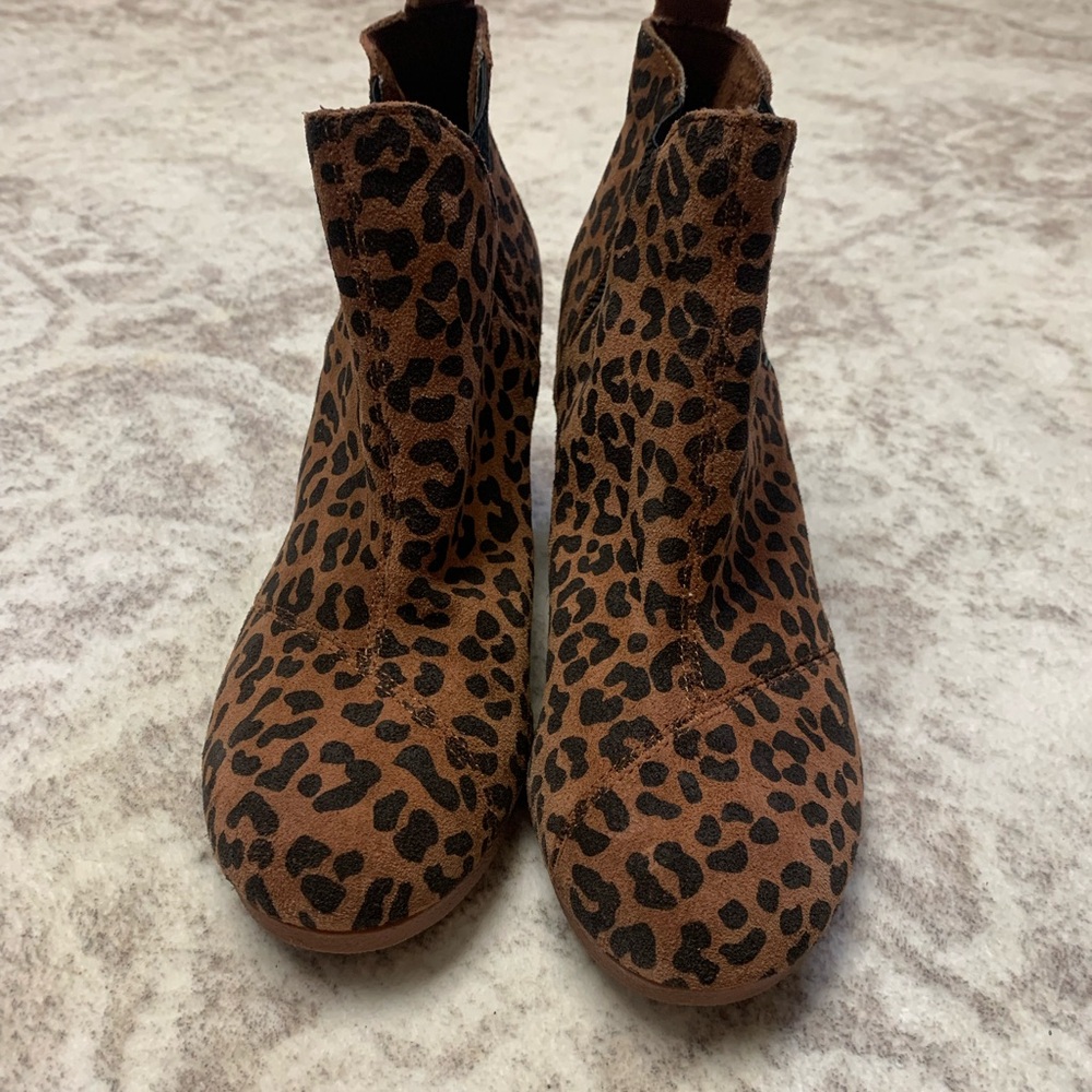 Toms Brown Leopard Ankle Booties